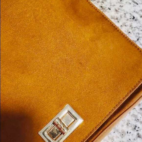 Forever 21 Brown suede-like cross-body bag - Picture 4 of 7